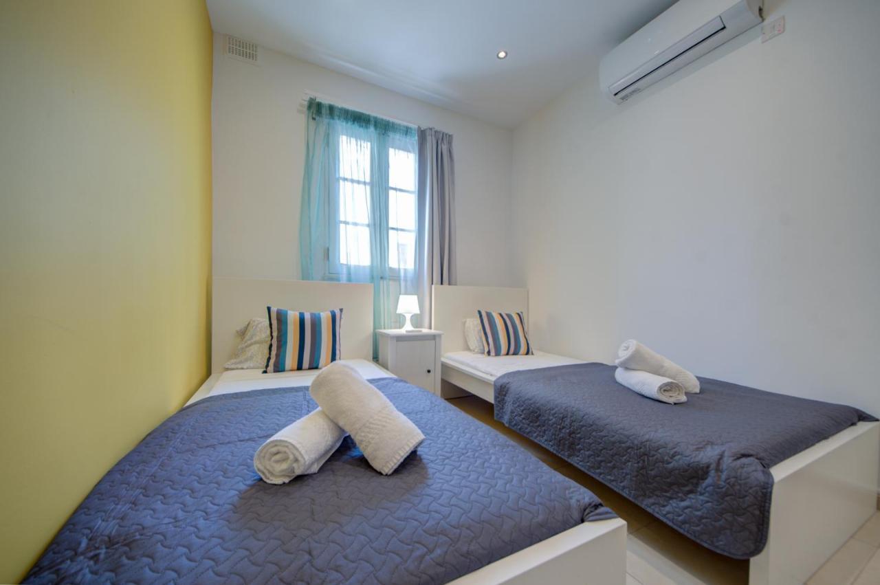 Azure Haven - Gzira Apartments And Penthouse By Shortletsmalta Exterior photo